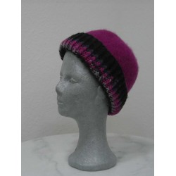 Strickfilz-Mütze pink, Rand schwarz-grau-pink