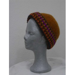 Strickfilz-Mütze rostrot, Rand orange-violett-braun